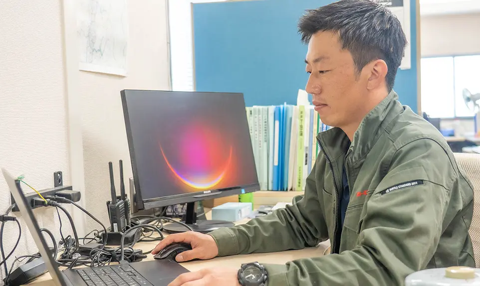 採用情報